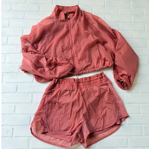 Go H2O Women's Pink Matching Track Set Water Repellant Jacket Shorts sz L/XL - Picture 1 of 8